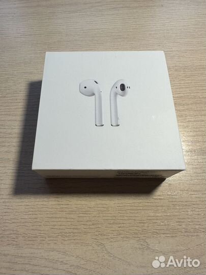 Беспроводные наушники apple airpods 1