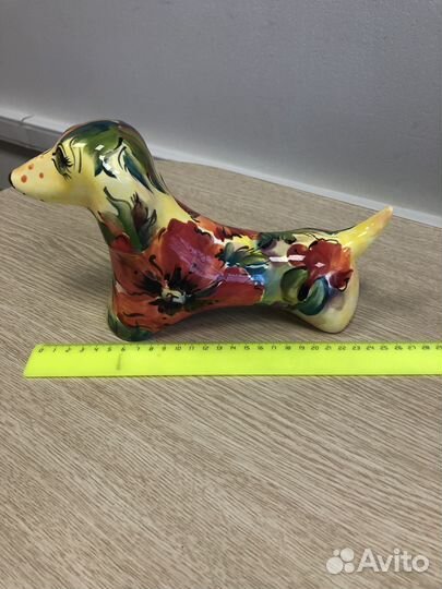 Фарфоровая собака авторской работы
