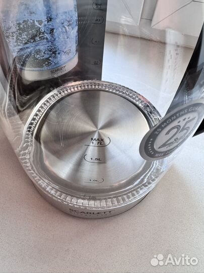 Чайник scarlett, с подсветкой, новый