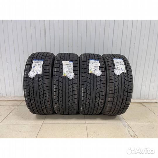 Triangle TR777 215/65 R16