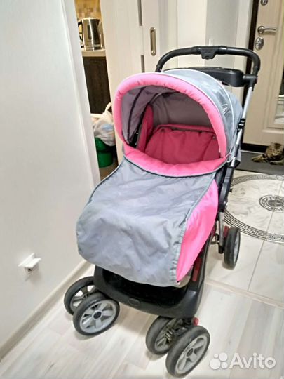 Прогулочная коляска modern+трость в дар