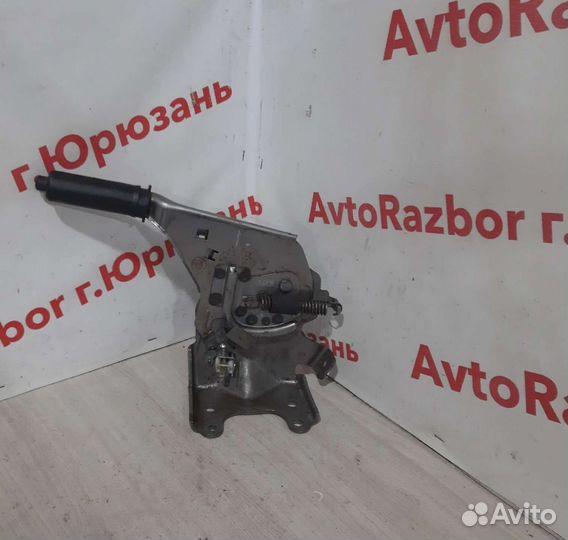 Рычаг стояночного тормрза Ford Maverick