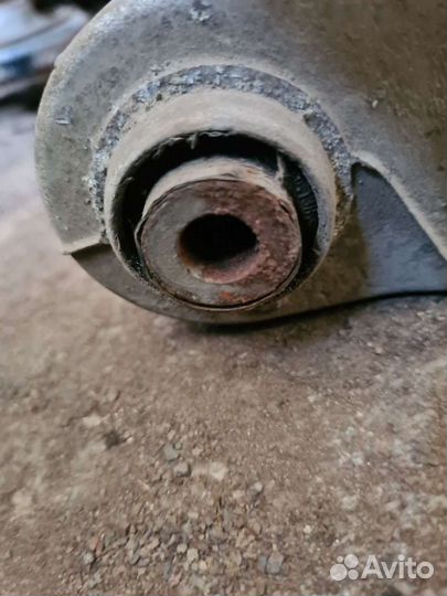 Рычаг задний Volvo S80 2