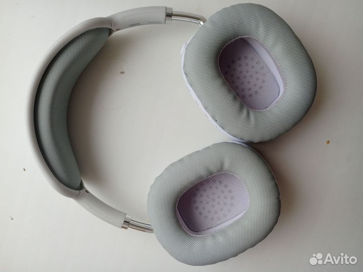 Беспроводные наушники