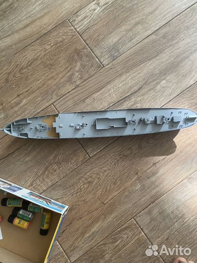 Сборная модель корабля 