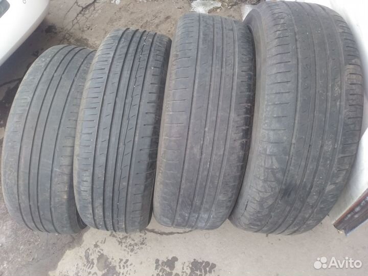 Yokohama BluEarth AE50 215/65 R17 99V