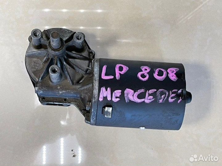 Мотор стеклоочистителя передний Mercedes-Benz