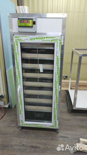 Инкубатор на 800 яиц 