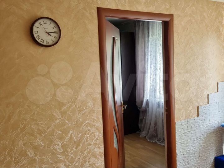 4-к. квартира, 63 м², 2/5 эт.