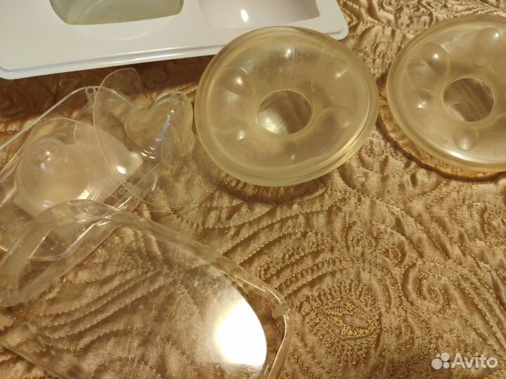 Ручной молокоотсос Avent с допами