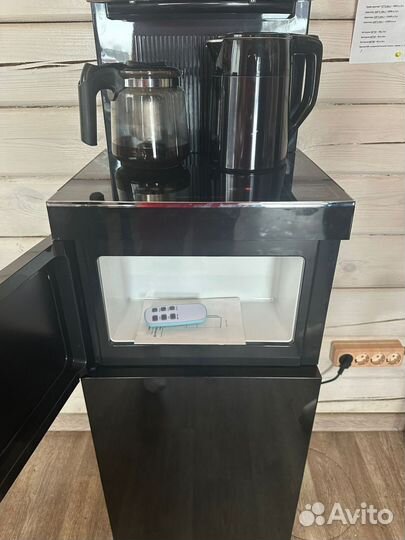 Кулер для воды напольный с нижней загрузкой