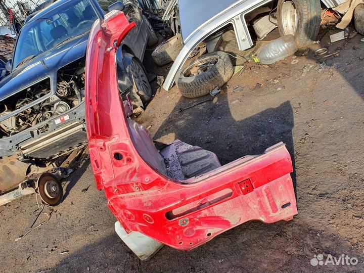 Крыло заднее левое четверть Citroen C4 хетчбек с4