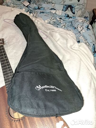 Укулеле баритон