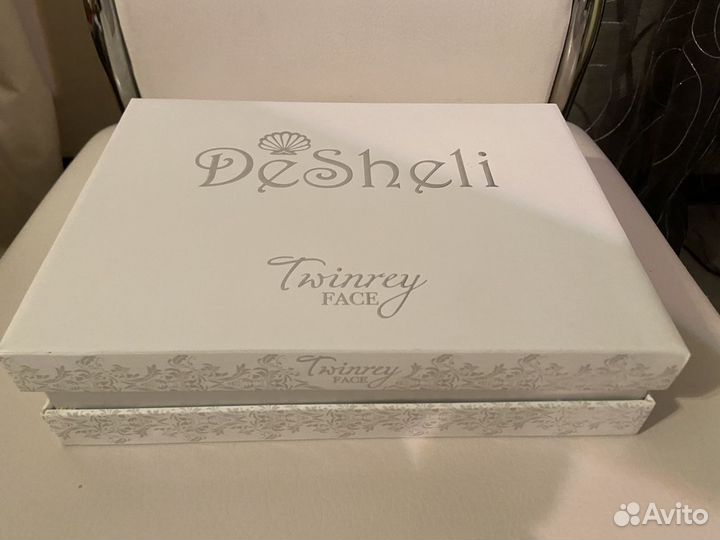 Аппарат массажный торговой марки «Desheli» Twinrey