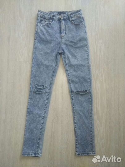 Джинсы