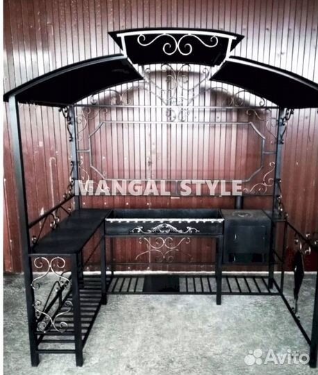 Мангал с крышей