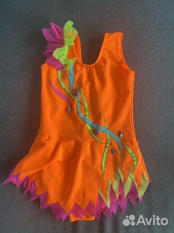 Купальник для художественной гимнастики.Предметы