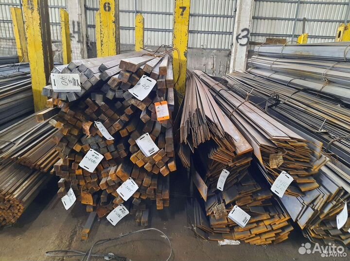 Квадрат металлический