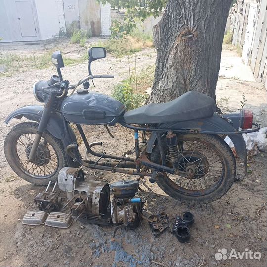Мотоцикл Урал Днепр на запчасти