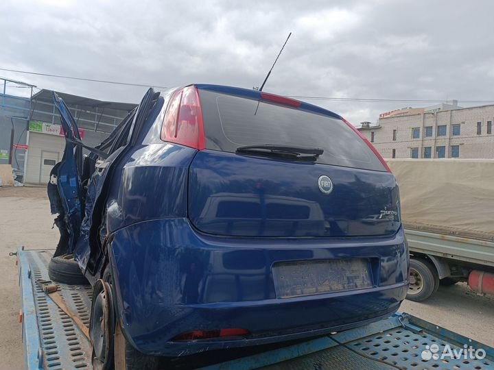 В разборе Fiat Punto 1.4 МКПП 2006 год
