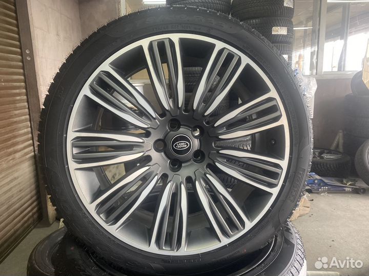 Оригинальные колеса на Range Rover Sport R22