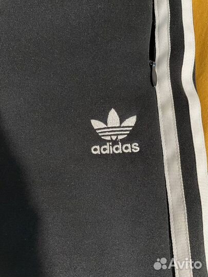 Спортивные штаны adidas