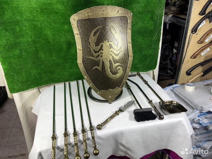 Подставка под шампуры Щит