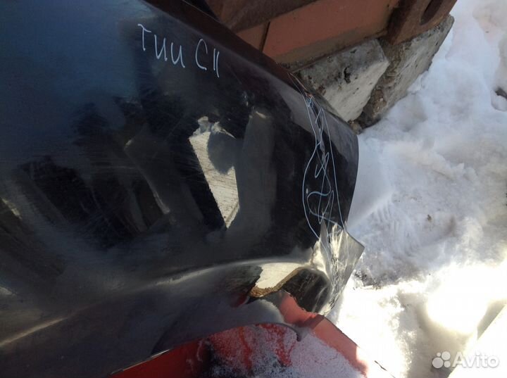 Крыло переднее правое Ниссан тиида с11 (деф)