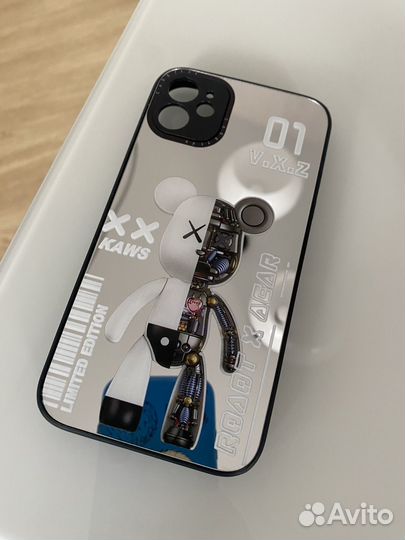 Чехол на iPhone 11