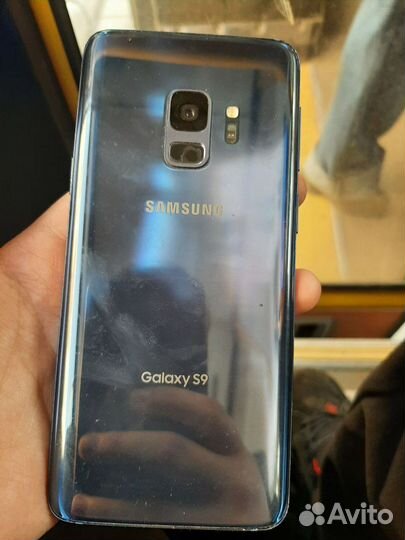 Samsung Galaxy S9, 4/64 ГБ