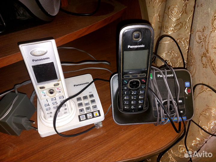 Телефоны домашние Panasonic и Texet