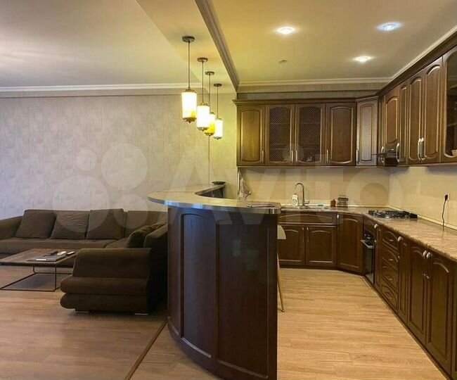 3-к. квартира, 112,5 м², 12/15 эт.