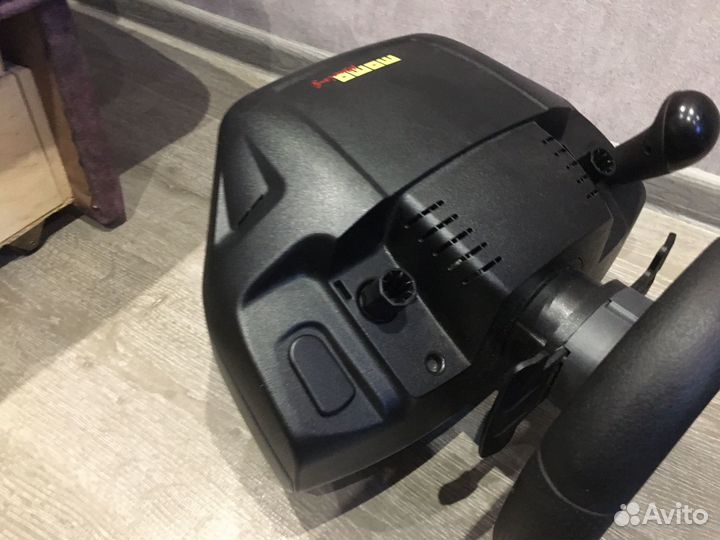 Руль logitech momo racing