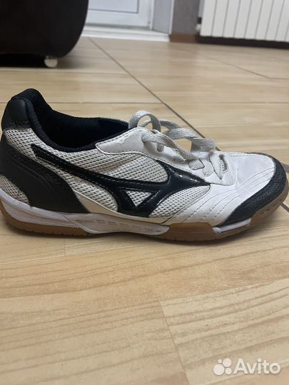 Футзалки детские 36 Mizuno