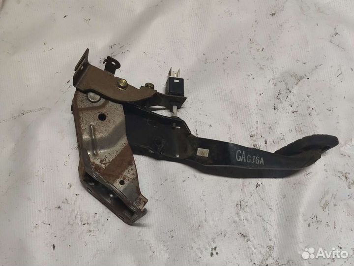 Педаль тормоза Мазда 6 GG