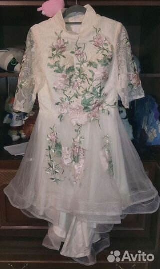 Вечернее платье