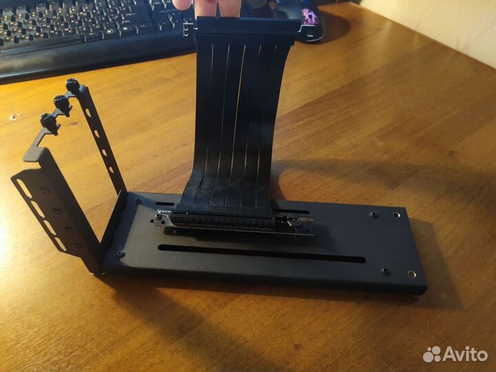 Райзер для видеокарт и кронштейн