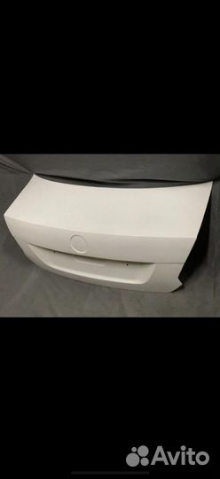 Крышка багажника Поло 11-15