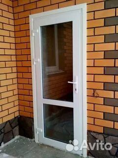 Дверь пластиковая