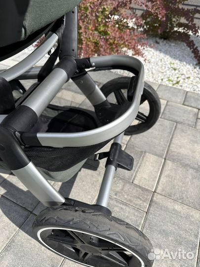 Прогулочная коляска joolz Hub +