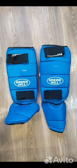 Боксерские перчатки,накладки на ноги