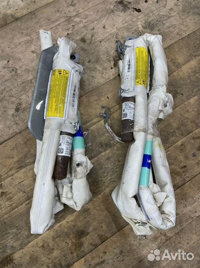 Шторка безопасности Opel Astra J GTC купе