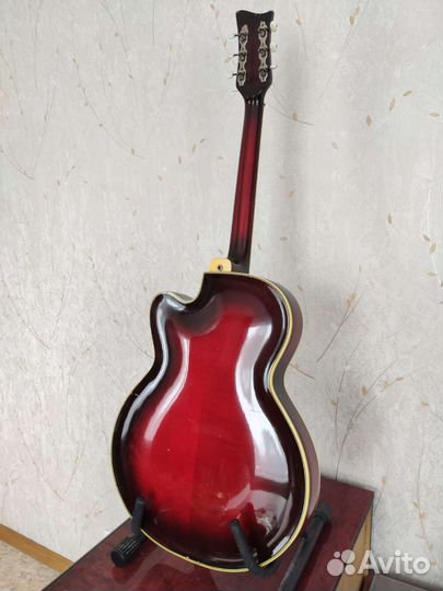 Гитара джазовая. Музима Специаль