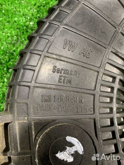 Патрубок интеркулера Volkswagen Passat B6 BZB