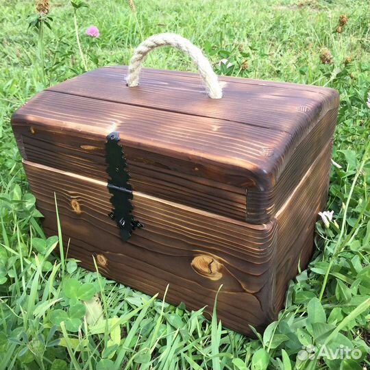 Сундук деревянный