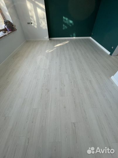 Укладка ламината, наливной пол