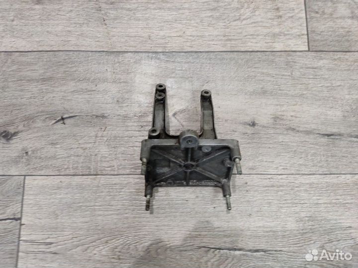 Кронштейн эбу Albea Альбеа