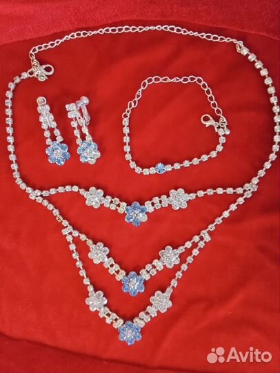 Комплекты бижутерии