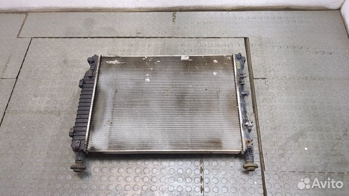 Радиатор охлаждения двигателя Opel Antara, 2013