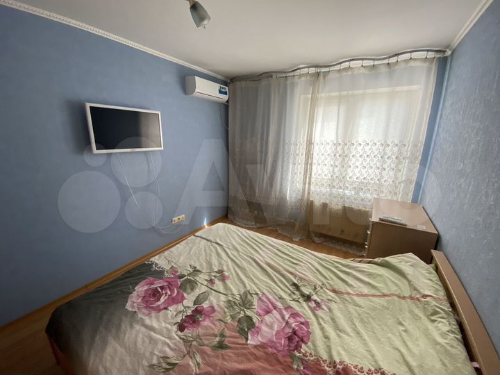 3-к. квартира, 86 м², 2/10 эт.